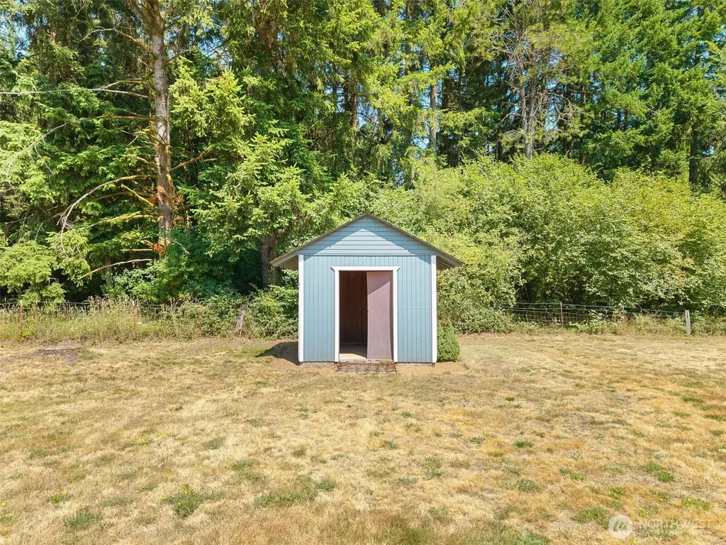 8925 Walter Court SW Olympia WA 98512