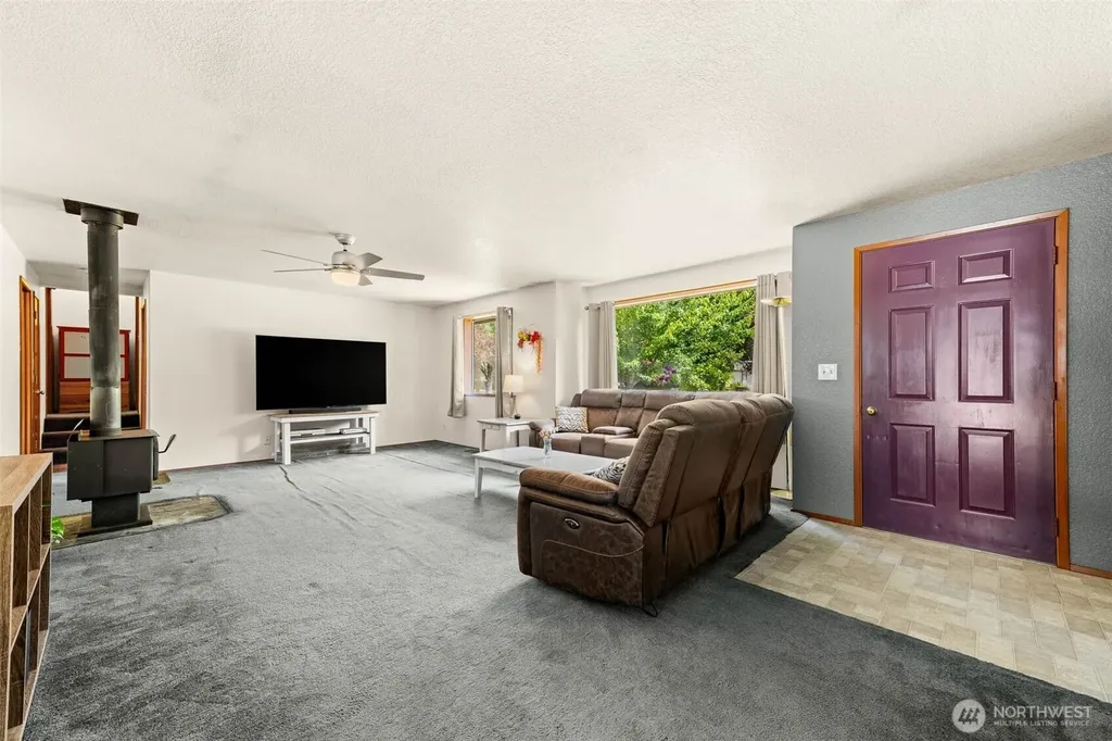 8925 Walter Court SW Olympia WA 98512