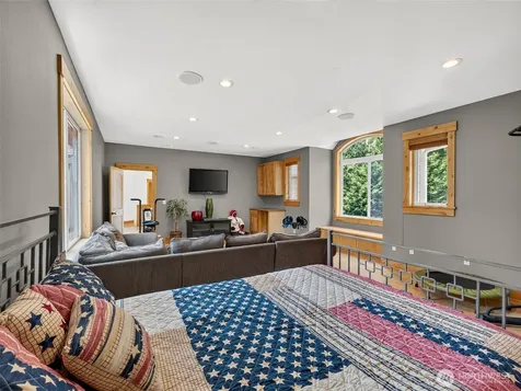 17818 48th Street SE Snohomish WA 98290