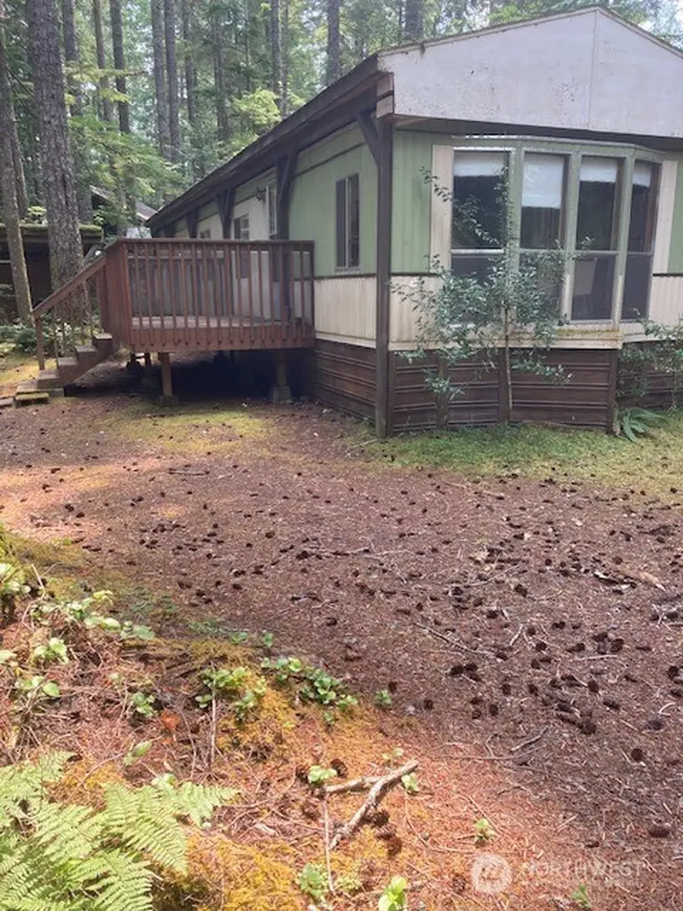 41 N Kitsap Place S Hoodsport WA 98548