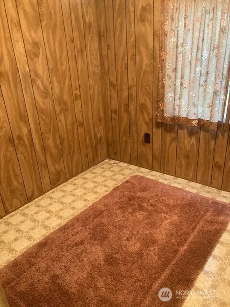 41 N Kitsap Place S Hoodsport WA 98548