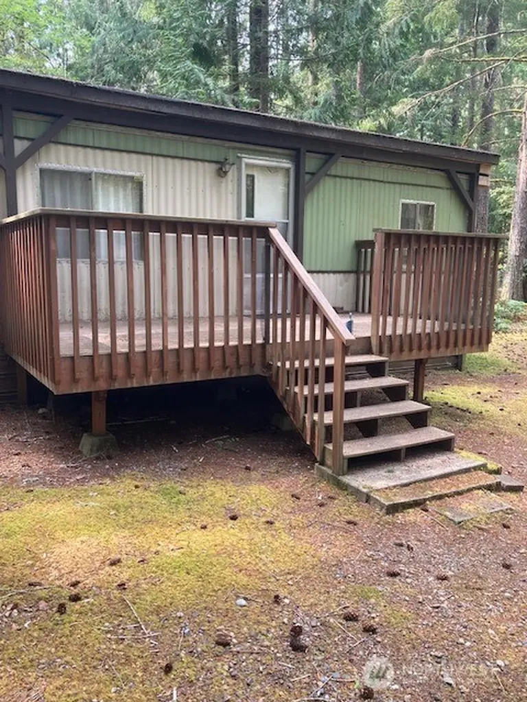 41 N Kitsap Place S Hoodsport WA 98548
