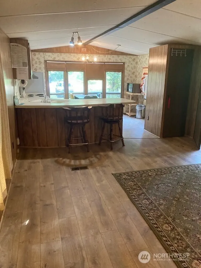 41 N Kitsap Place S Hoodsport WA 98548