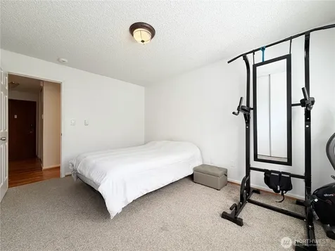 10455 Des Moines Memorial Drive S Seattle WA 98168