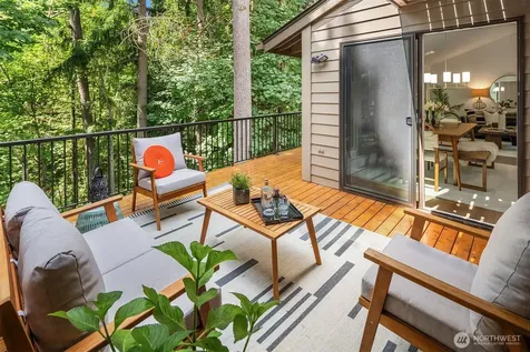 15 168th Avenue NE Bellevue WA 98008