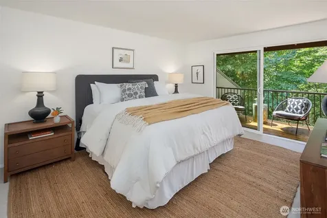 15 168th Avenue NE Bellevue WA 98008