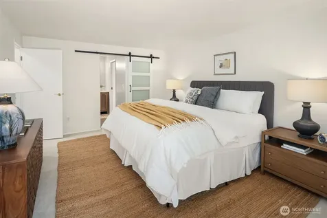 15 168th Avenue NE Bellevue WA 98008