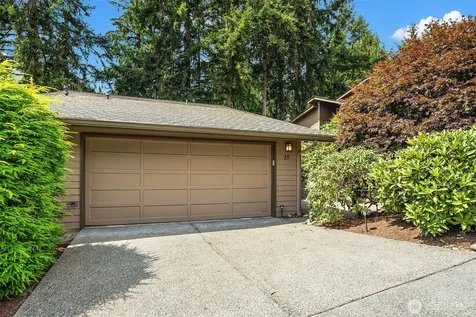 15 168th Avenue NE Bellevue WA 98008