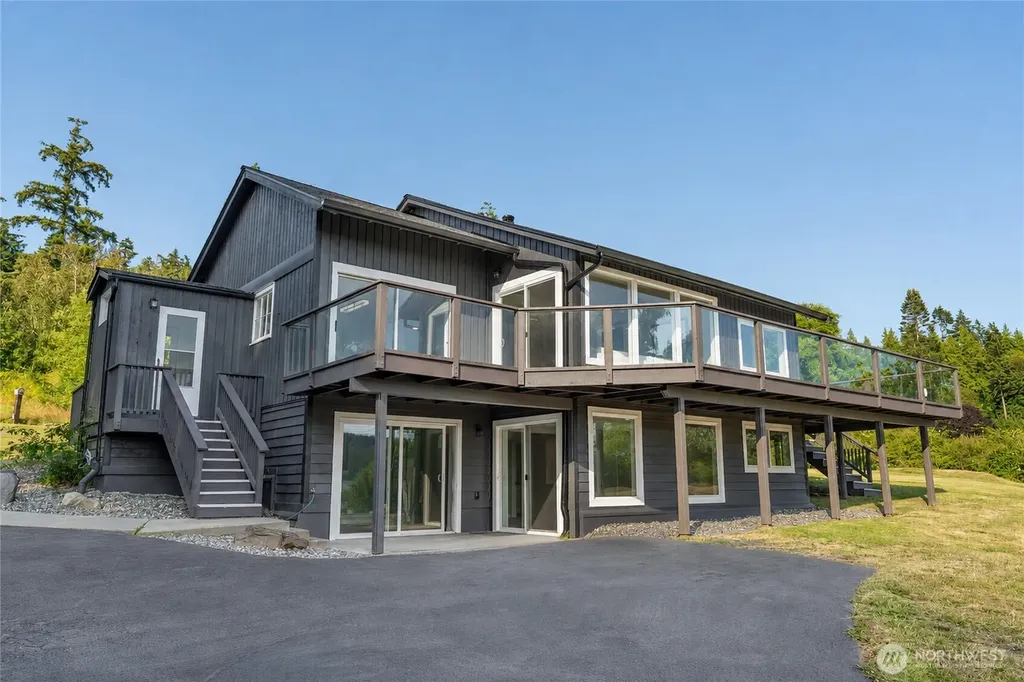 15210 Gibralter Road Anacortes WA 98221