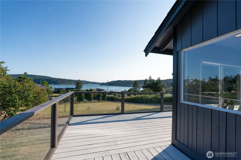 15210 Gibralter Road Anacortes WA 98221