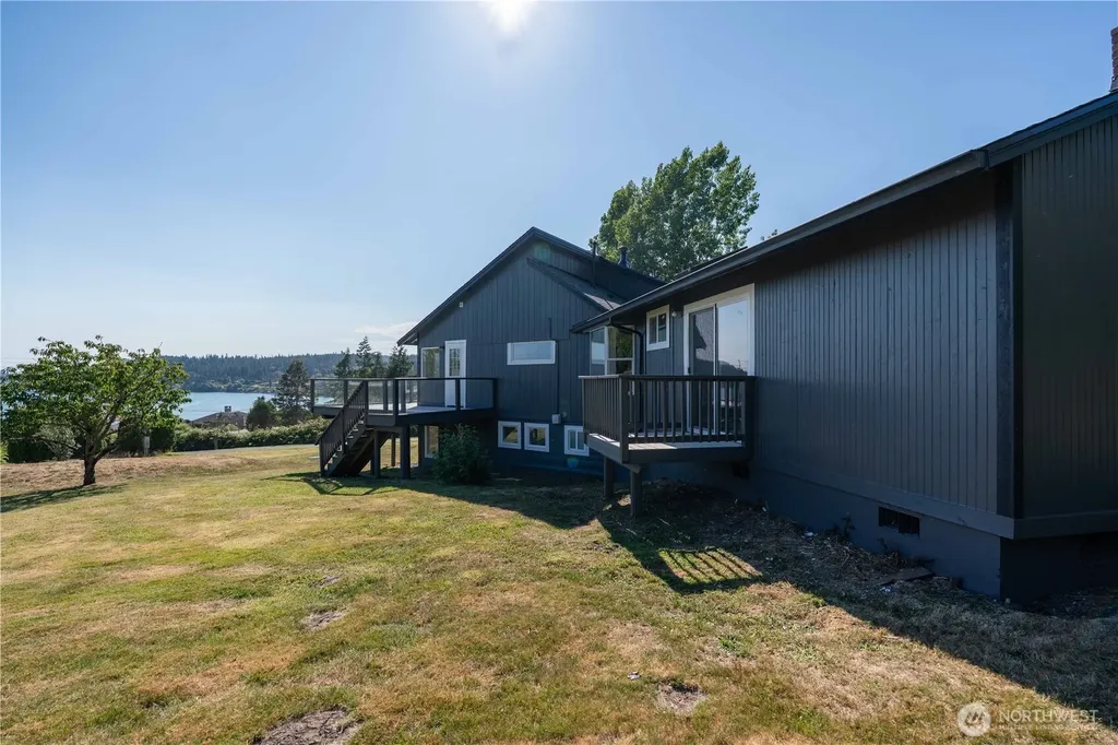 15210 Gibralter Road Anacortes WA 98221