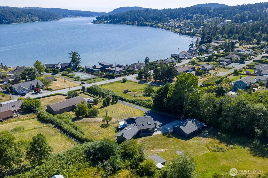 15210 Gibralter Road Anacortes WA 98221