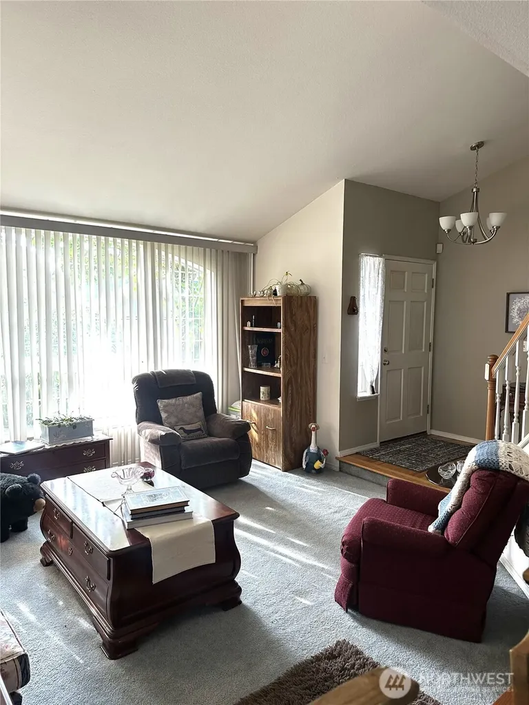 28136 233rd Avenue SE Maple Valley WA 98038