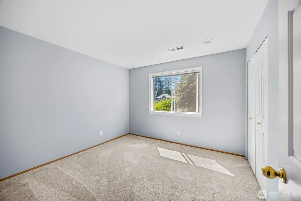 5767 Eldorado Place NW Bremerton WA 98312