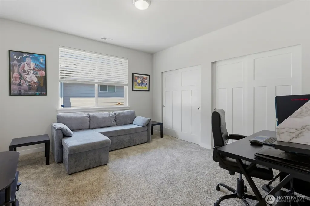 18201 132nd Avenue E Puyallup WA 98374