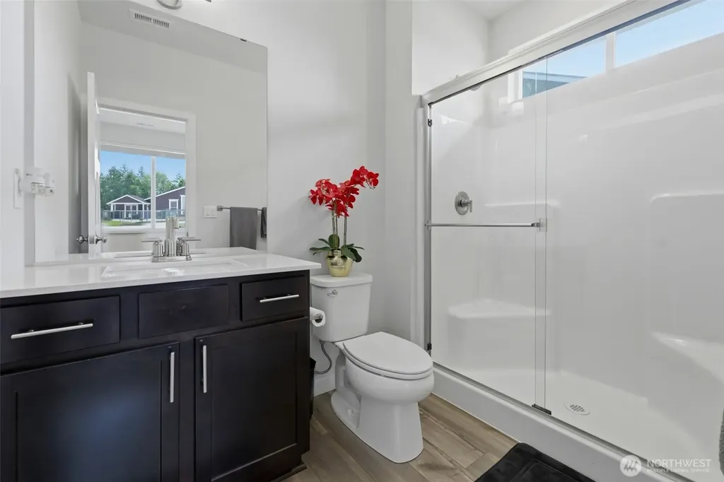 18201 132nd Avenue E Puyallup WA 98374