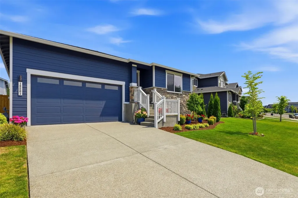18201 132nd Avenue E Puyallup WA 98374