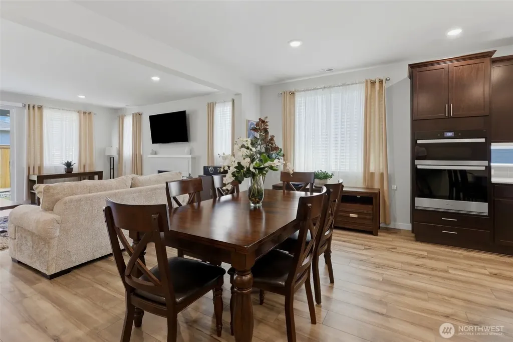 18201 132nd Avenue E Puyallup WA 98374