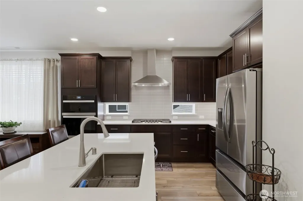 18201 132nd Avenue E Puyallup WA 98374