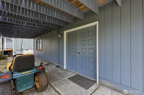352 Lochwood Drive Camano Island WA 98282