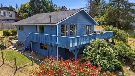 352 Lochwood Drive Camano Island WA 98282