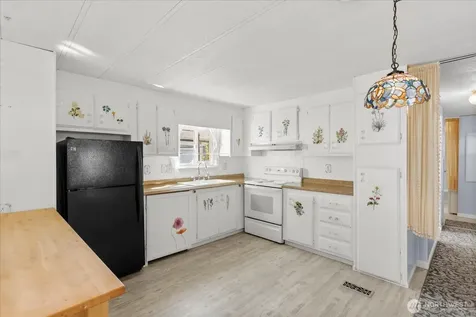 3832 164th Street SW Lynnwood WA 98087