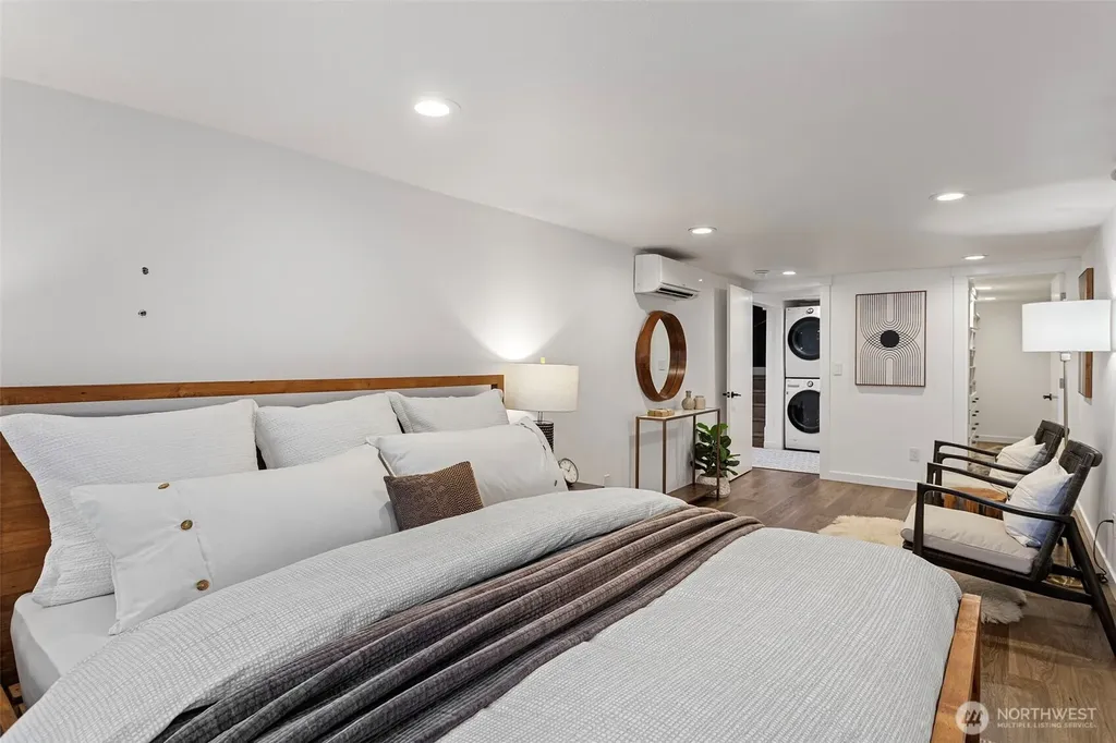 4137 41st Avenue S Seattle WA 98118