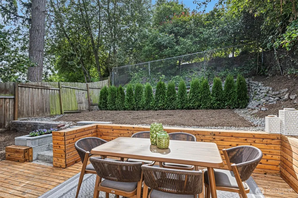 4137 41st Avenue S Seattle WA 98118