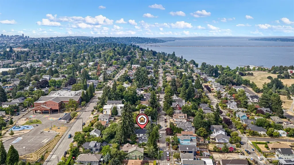 4137 41st Avenue S Seattle WA 98118