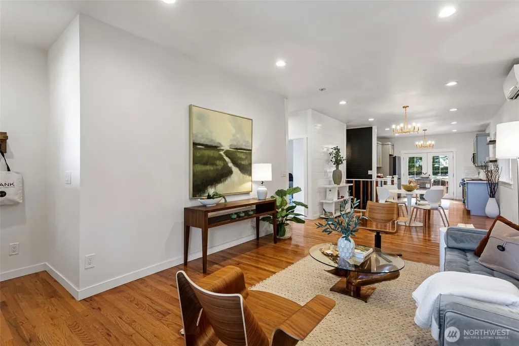 4137 41st Avenue S Seattle WA 98118