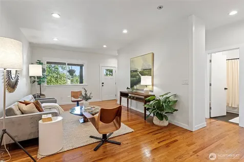 4137 41st Avenue S Seattle WA 98118