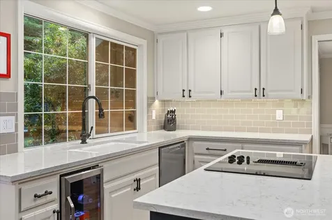 6807 214th Avenue NE Redmond WA 98053