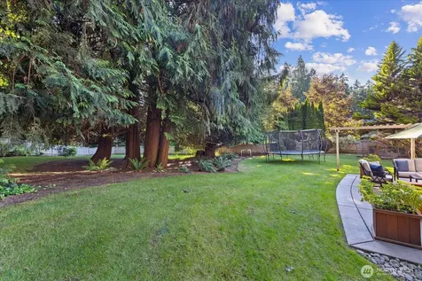 6807 214th Avenue NE Redmond WA 98053
