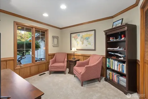 6807 214th Avenue NE Redmond WA 98053