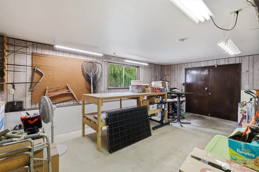 352 Lochwood Drive Camano Island WA 98282