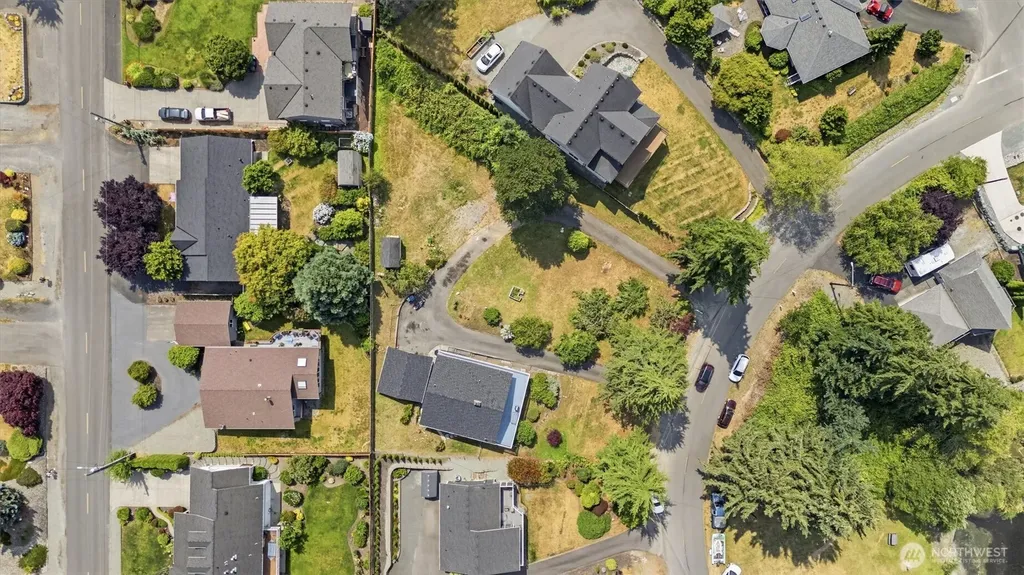 352 Lochwood Drive Camano Island WA 98282