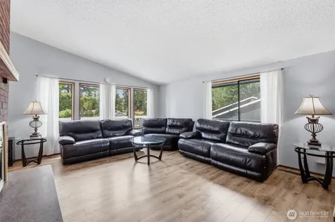 352 Lochwood Drive Camano Island WA 98282