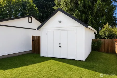 15906 82nd Street NE Lake Stevens WA 98258