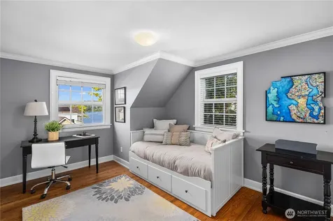 4814 194th Avenue SE Issaquah WA 98027