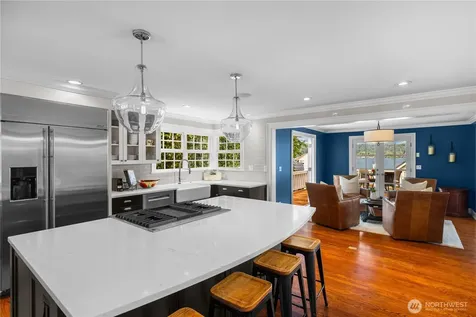 4814 194th Avenue SE Issaquah WA 98027