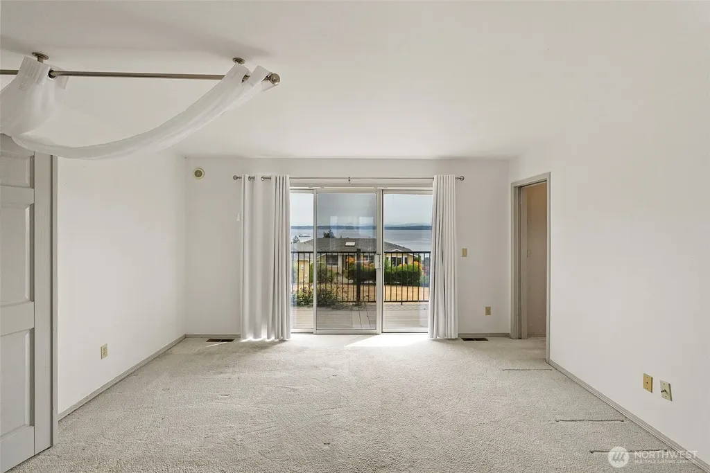 6406 E Royal View Lane Port Orchard WA 98366