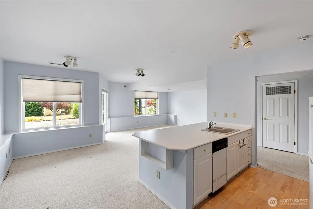 6406 E Royal View Lane Port Orchard WA 98366
