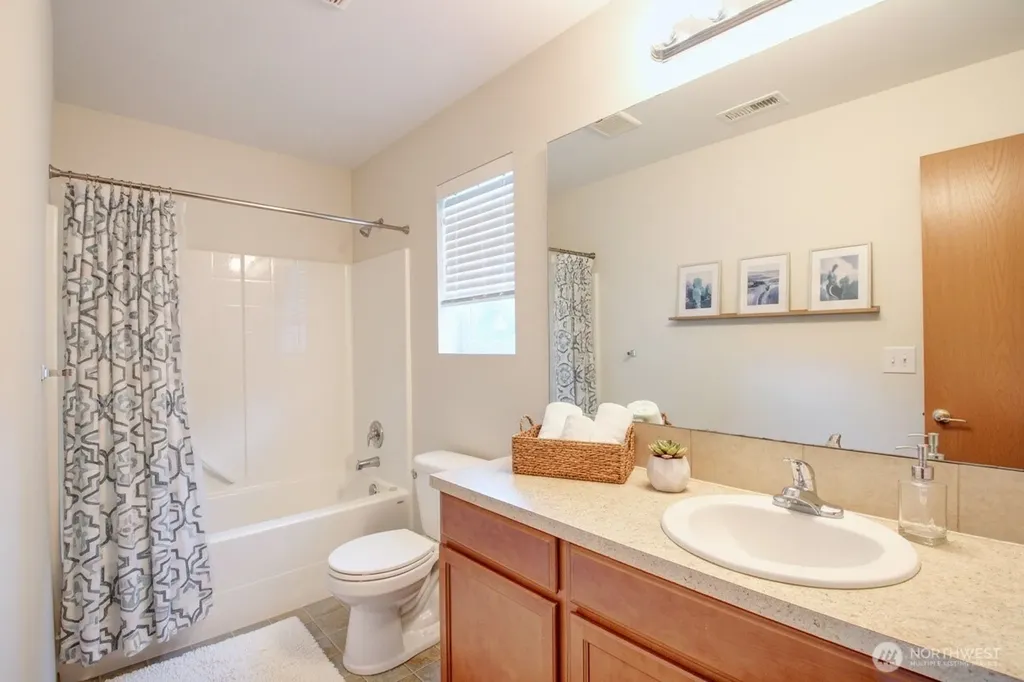 2327 107th Avenue SE Lake Stevens WA 98258