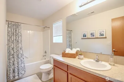 2327 107th Avenue SE Lake Stevens WA 98258