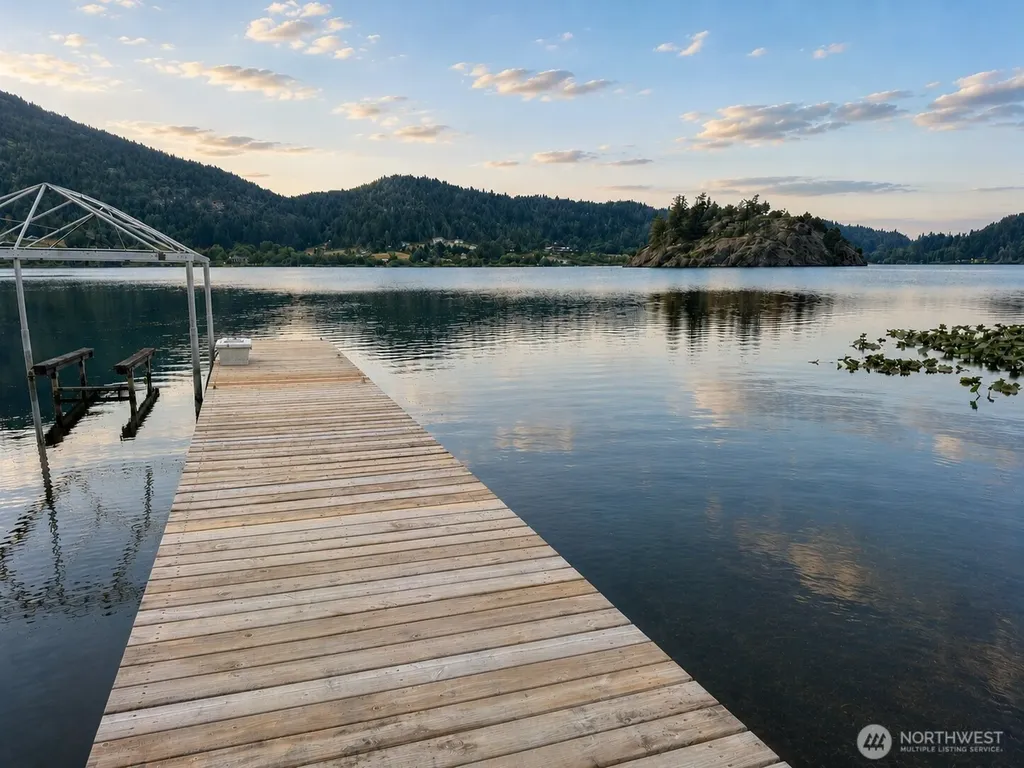 5663 S Campbell Lake Road Anacortes WA 98221