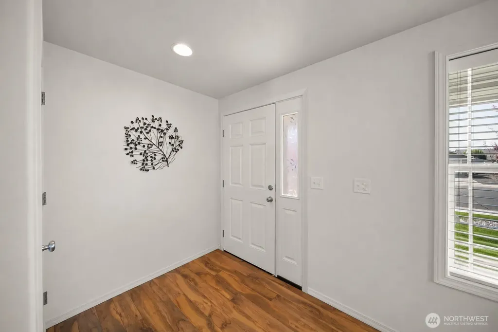 808 Willow Avenue NE Quincy WA 98848