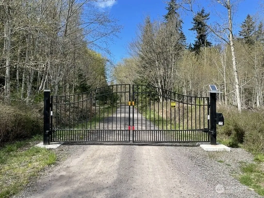 646 Tributary Lane Port Angeles WA 98362