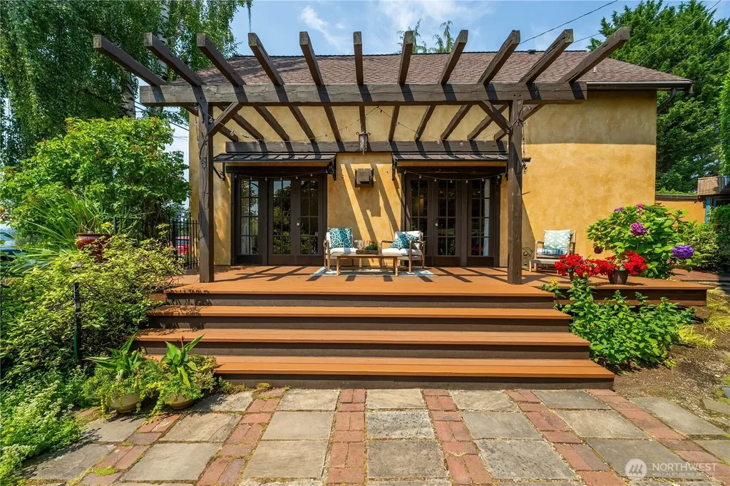 122 Waverly Way Kirkland WA 98033
