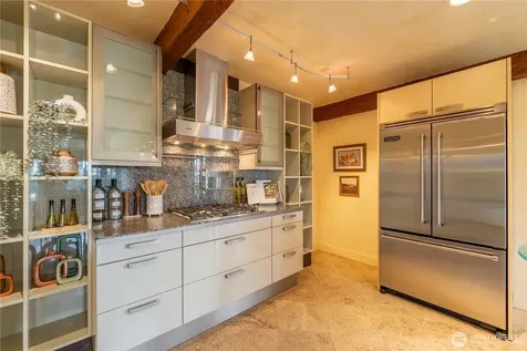 122 Waverly Way Kirkland WA 98033