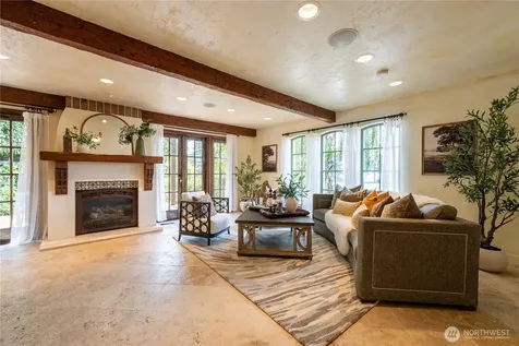 122 Waverly Way Kirkland WA 98033